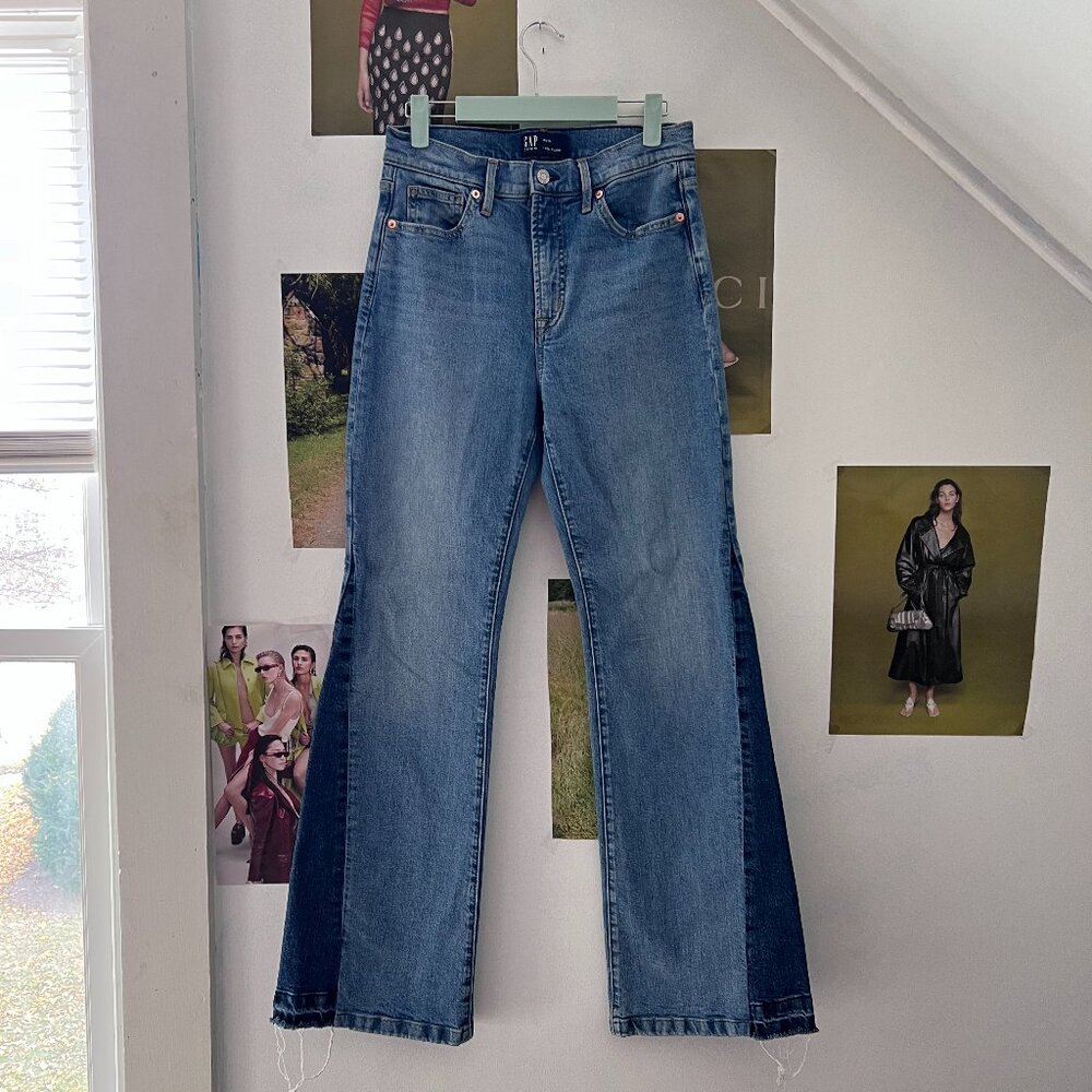 Retro High Waisted Flare Jeans Gap Size 4 Light Wash Dark Wash Details Denim